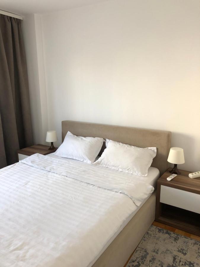 Adrian Home, Central โปลเยชต์ ภายนอก รูปภาพ